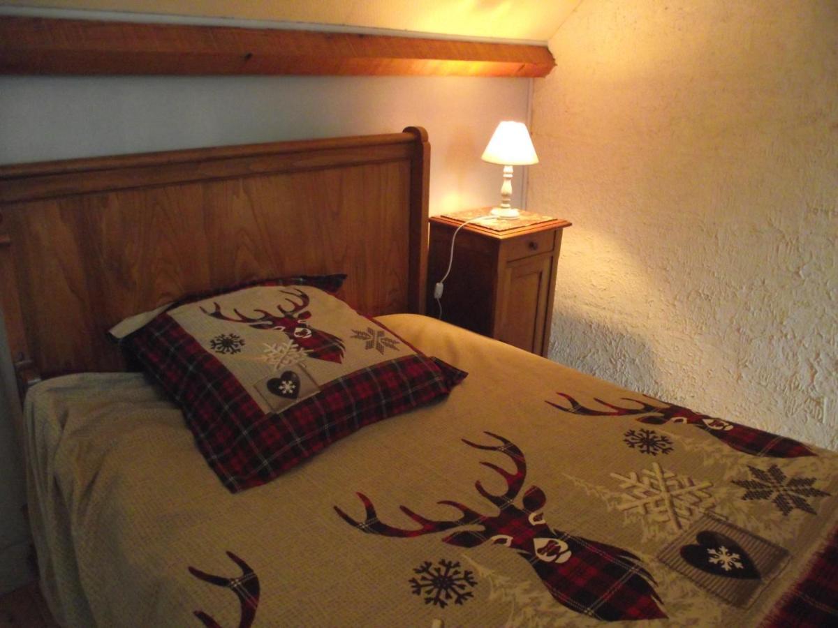 Chambres Du Gres Rouge De Beauval Buitenkant foto