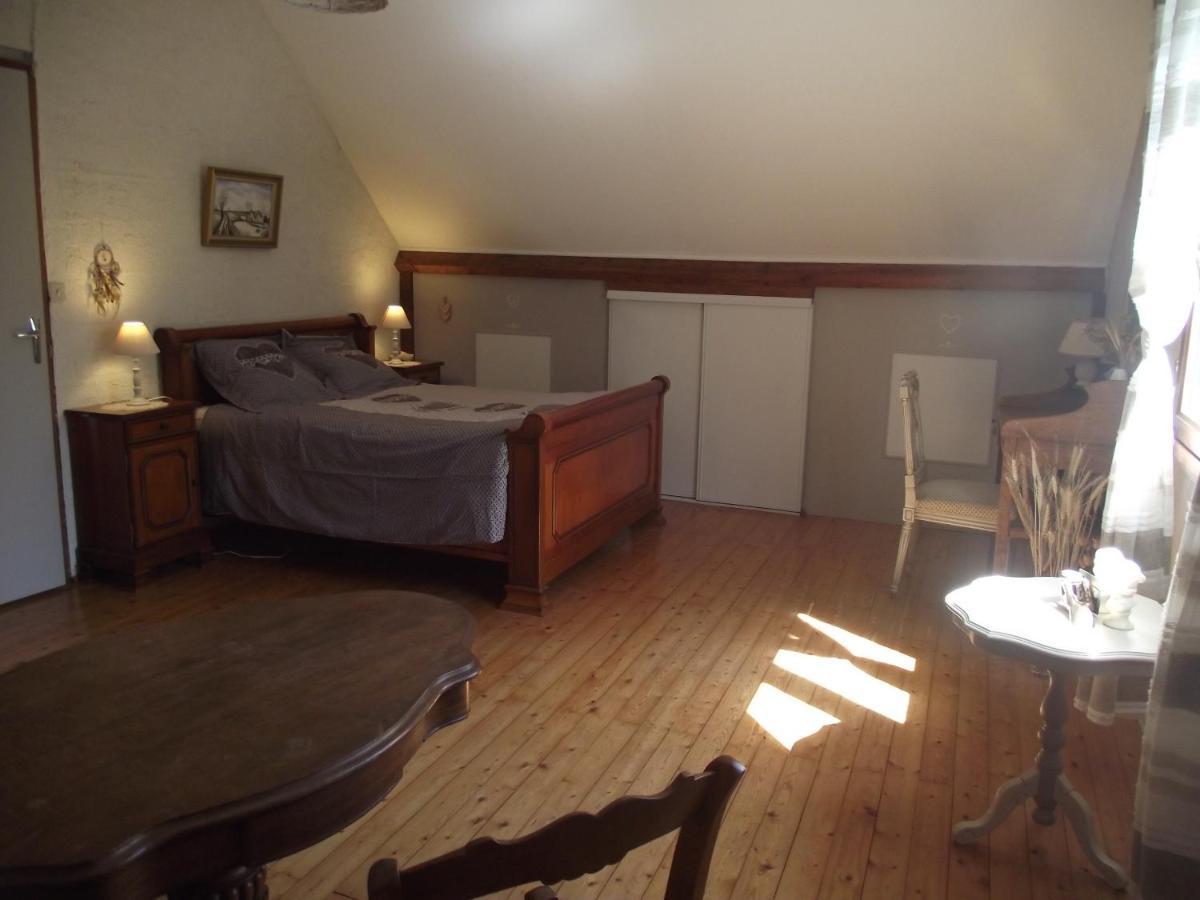 Chambres Du Gres Rouge De Beauval Buitenkant foto